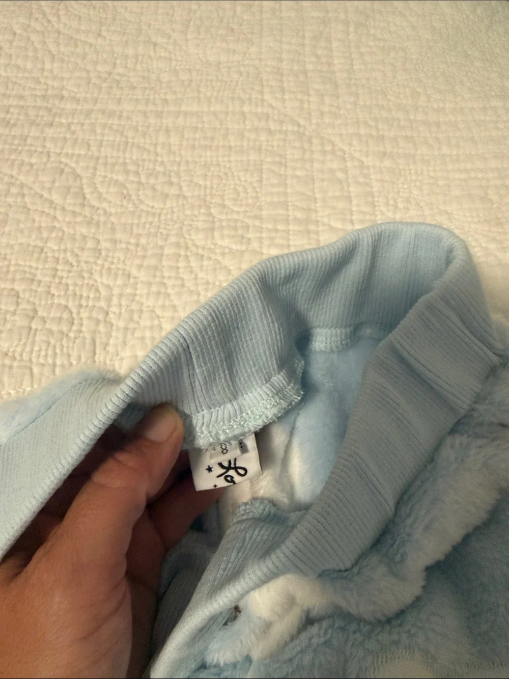 Lola and the Boys fuzzy panda set 8 never worn